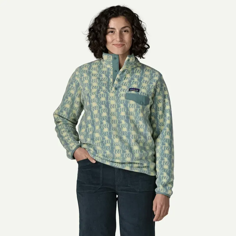 Patagonia Women's Lightweight Snap-T Fleece Pullover in Sun Quilt Blue