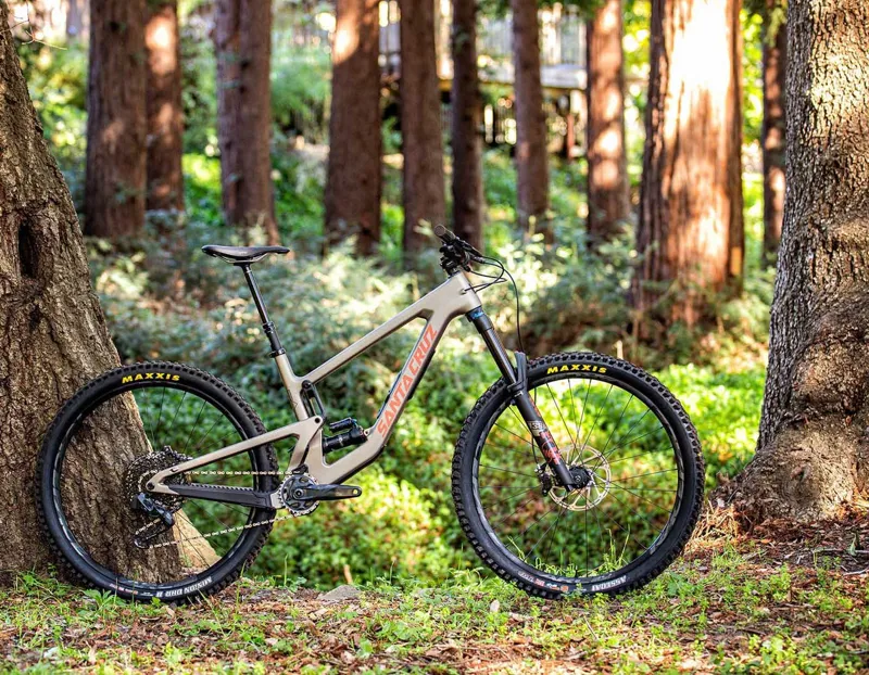 Santa Cruz Megatower C - S Model 2024 Full Suspension Bike in Gloss Carbon-2