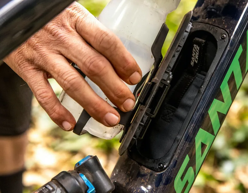 Santa Cruz Megatower C - S Model 2024 Full Suspension Bike in Gloss Carbon-4