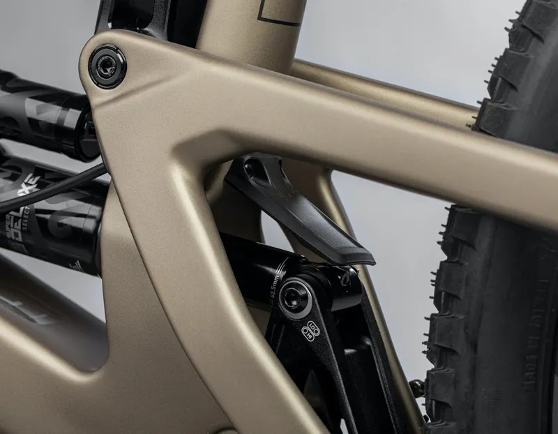 Santa Cruz Megatower C - S Model 2024 Full Suspension Bike in Gloss Carbon-6