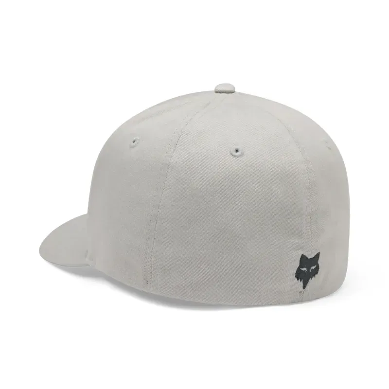 Fox Badge Flexfit Hat in Light Grey-1