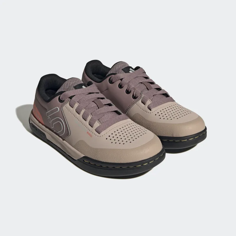 Five Ten Womens Freerider Pro Mountain Bike Shoe in Pink / Sal / Cream-5