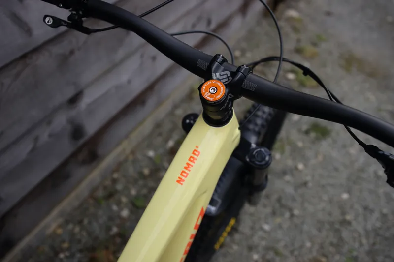 Current Demo Bike - Santa Cruz Nomad C R Model 2024 - Large in Yellow-6