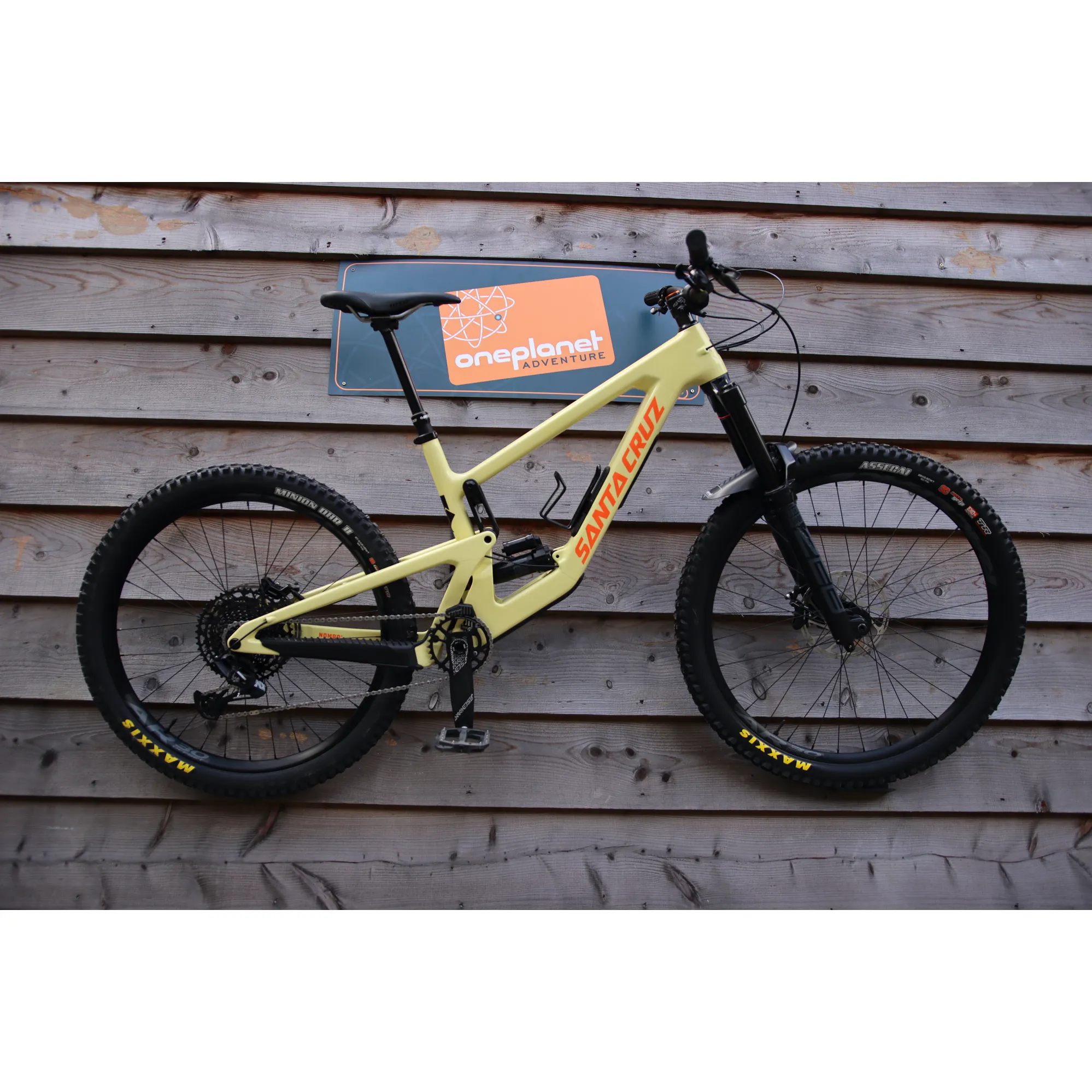Current Demo Bike Santa Cruz Nomad C R Model Large in Yellow 24