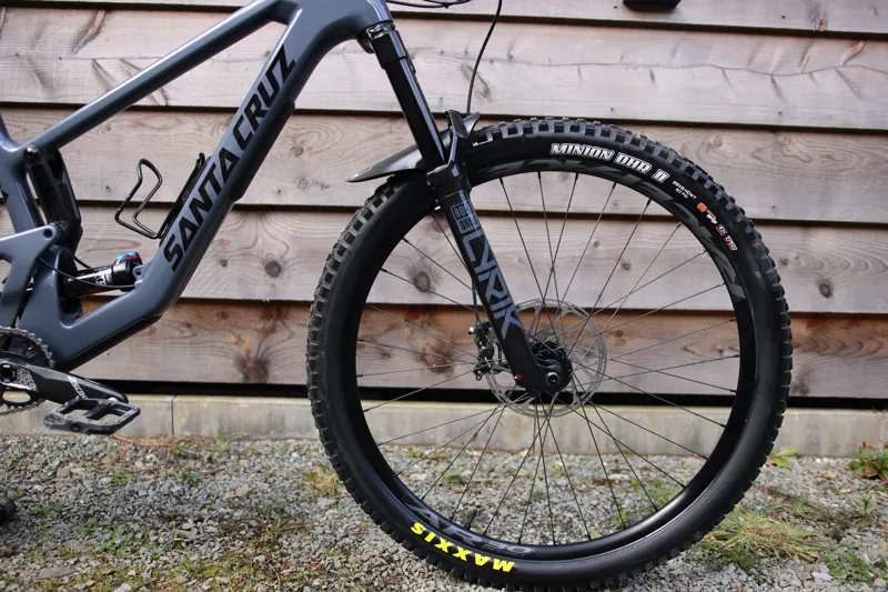 Current Demo Bike - Santa Cruz Hightower C R 2024 Large in Ocean Blue-4