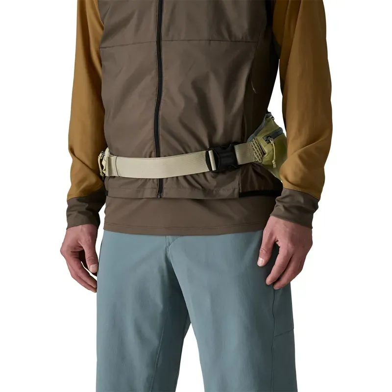 Patagonia Dirt Roamer 3L Bike Waist MTB Pack in Gumtree Green-3