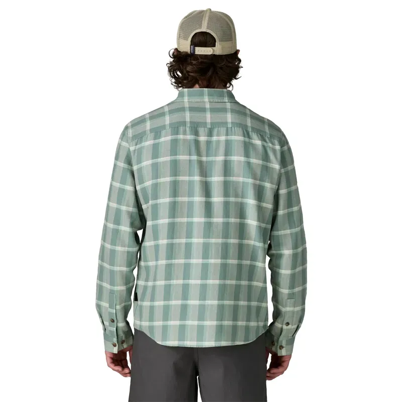 Patagonia Lightweight Fjord Flannel Shirt in Marine Layer: Blue Sage-2
