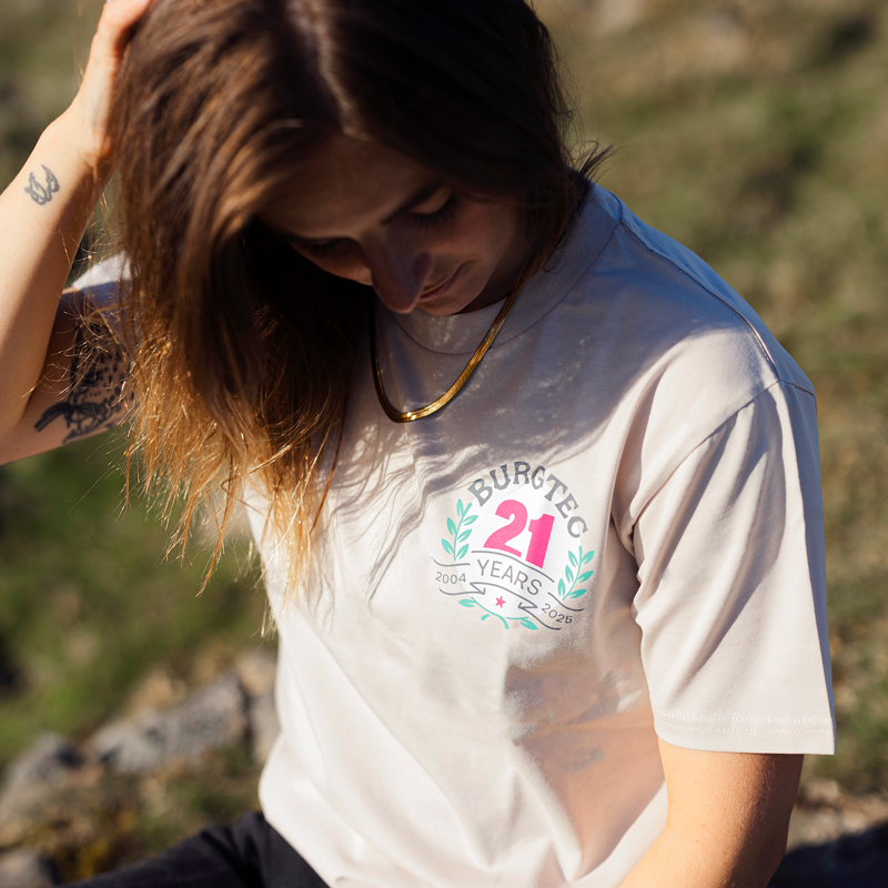 Burgtec - 21 Years Crest Short Sleeve Casual Tee-8