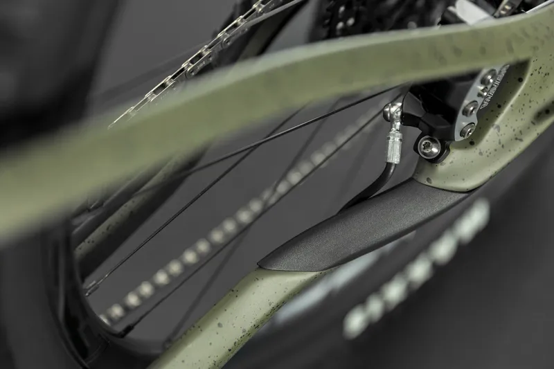 Merida eOne-Sixty SL 8000 Electric Bike 2025 in Glossy Guarded Gold-4