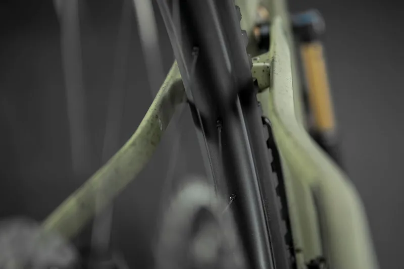 Merida eOne-Sixty SL 8000 Electric Bike 2025 in Glossy Guarded Gold-7