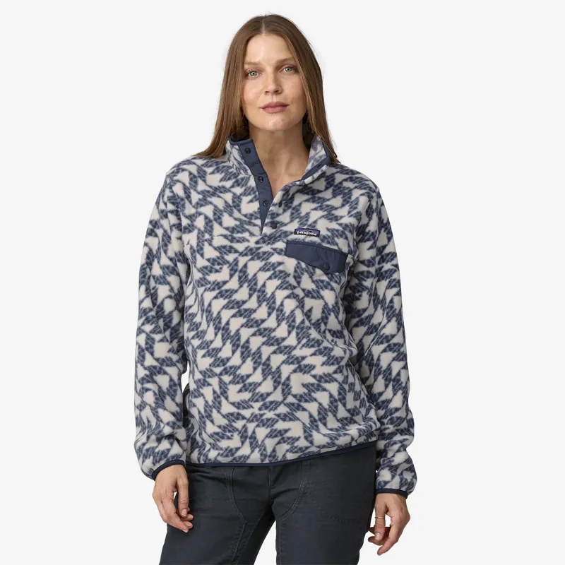 Patagonia Womens Lightweight Synchilla Snap-T Fleece in Natural Flight-2