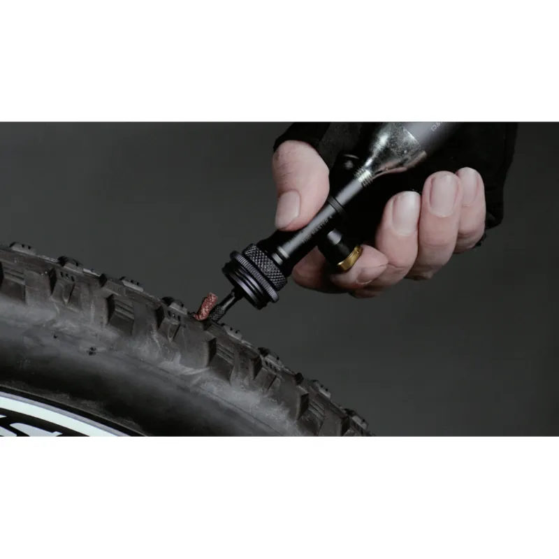 Topeak - Tubi Master X 2-In-1 Kit with C02 - Tubeless Plugger Built In-1