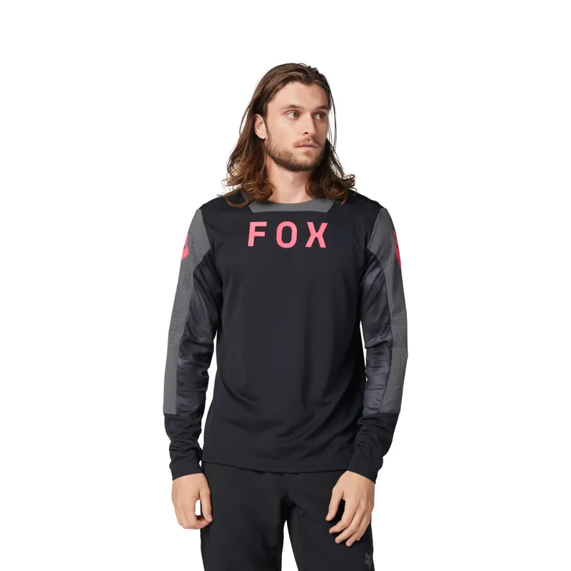 Fox Defend Taunt Long Sleeve MTB Jersey in Black