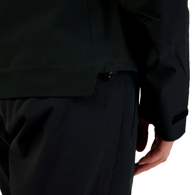 Fox Women's Defend 3-Layer Fully Waterproof MTB Jacket in Black-10