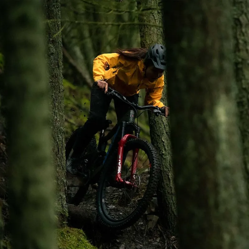 Santa Cruz Bronson C R Model 2023 Full Suspension MTB - Matte Black-2