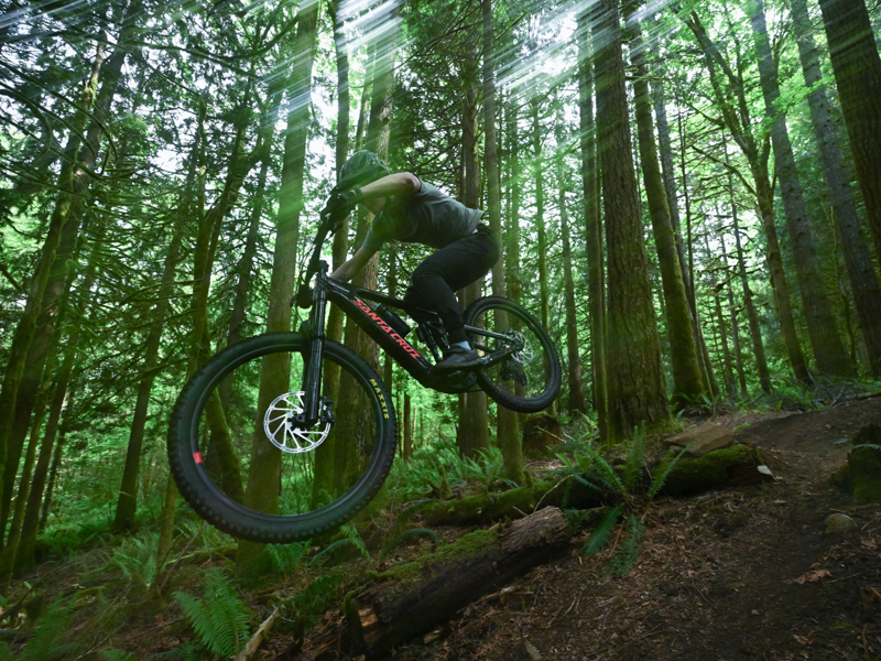 Santa Cruz Vala AL Deore - Electric MTB 2026 Gloss Stormbringer Purple-1