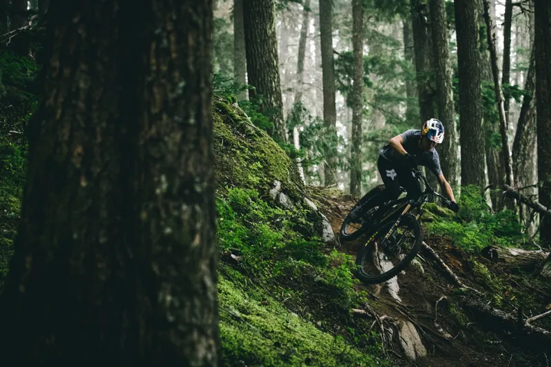 Santa Cruz Vala Carbon MX - 90 Build 2025/26 in Gloss Grey-1