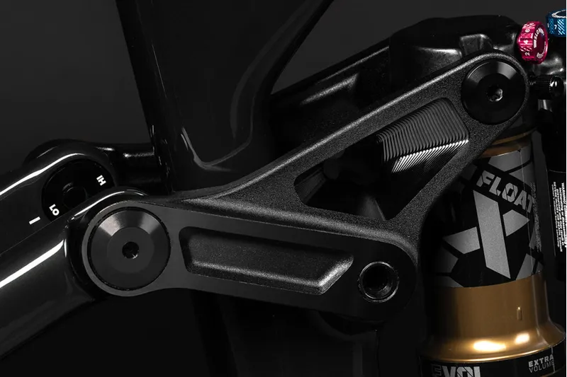 Santa Cruz Bullit C 70 Build - Electric Mountain Bike 25/26 in Black-4