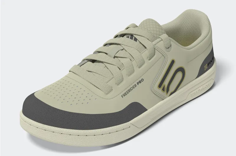 Five Ten Freerider Pro Mountain Bike Flat Shoe in Putty Grey / Carbon-10