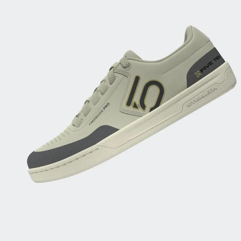 Five Ten Freerider Pro Mountain Bike Flat Shoe in Putty Grey / Carbon-12