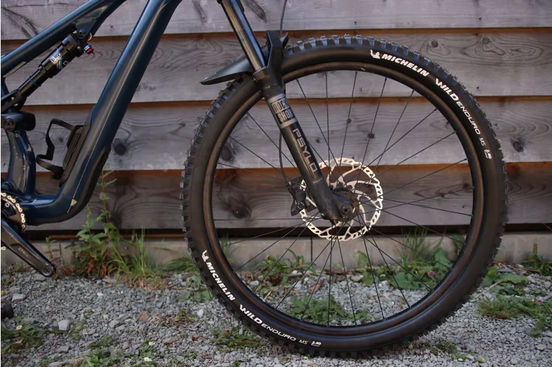 Ex-Demo Bike - Specialized Stumpjumper Alloy 15 - Satin Blue S3-5