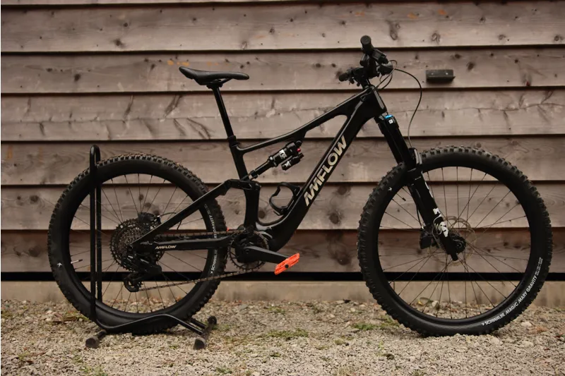Premium Demo Bike - Amflow PX Carbon - DJI MS2 - Medium in Black-2