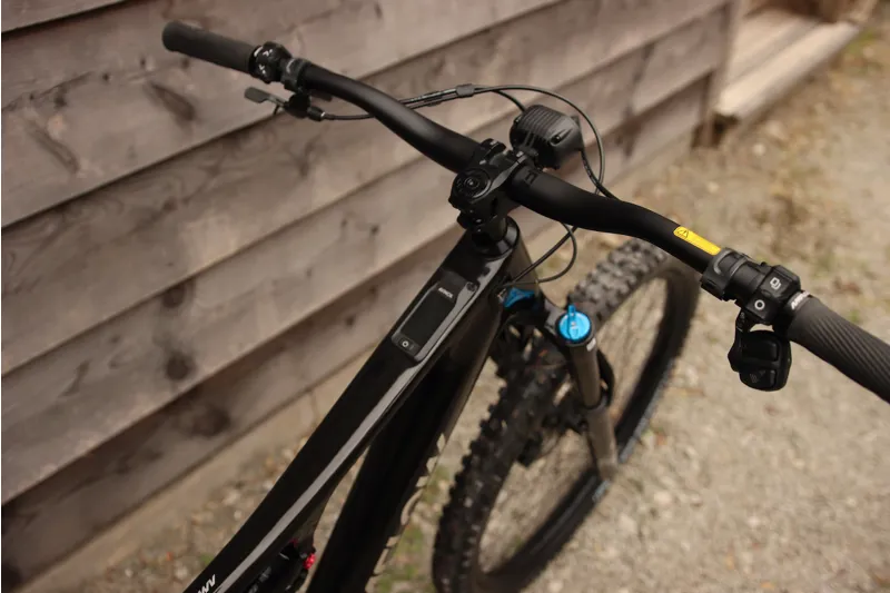 Premium Demo Bike - Amflow PX Carbon - DJI MS2 - Medium in Black-11