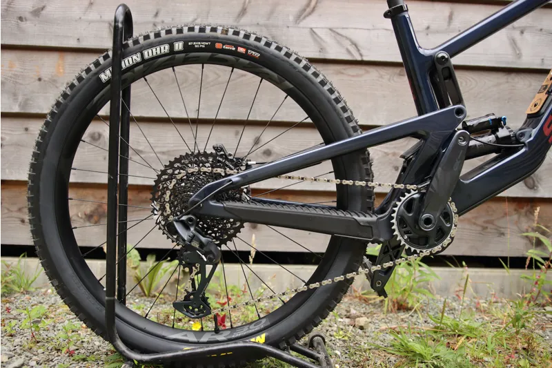 Current Demo Bike - Santa Cruz Nomad C S - 2024 in Gloss Blue in Large-3