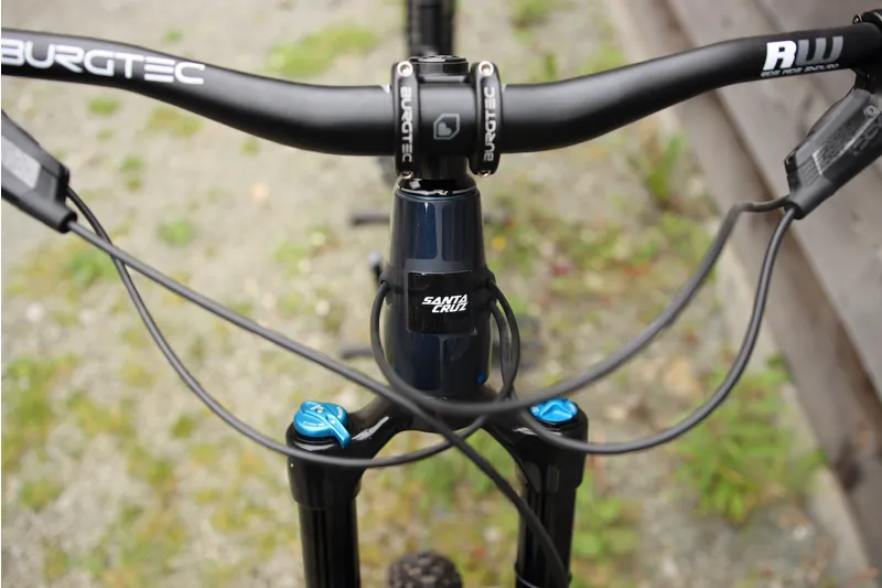 Current Demo Bike - Santa Cruz Nomad C S - 2024 in Gloss Blue in Large-6