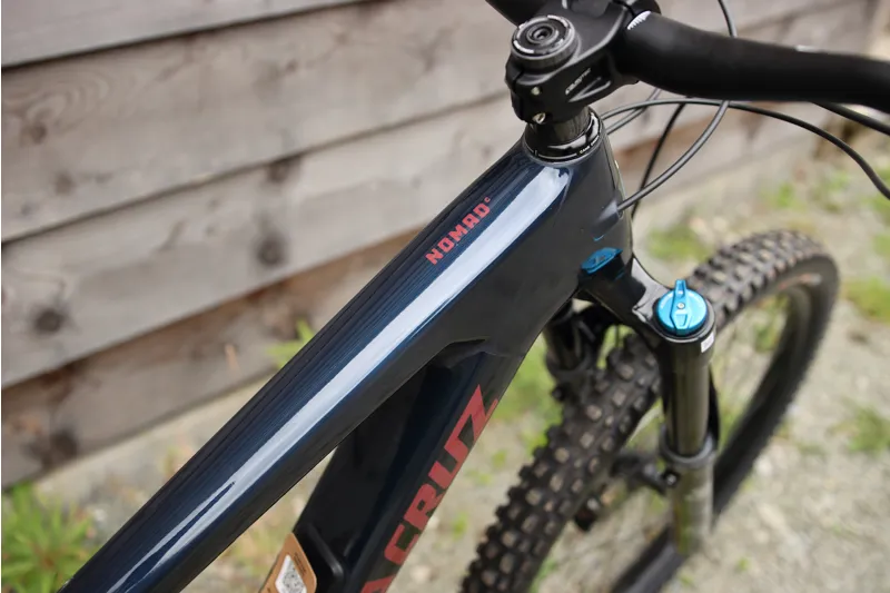 Current Demo Bike - Santa Cruz Nomad C S - 2024 in Gloss Blue in Large-7