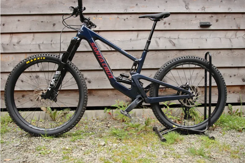 Current Demo Bike - Santa Cruz Nomad C S - 2024 in Gloss Blue in Large-12