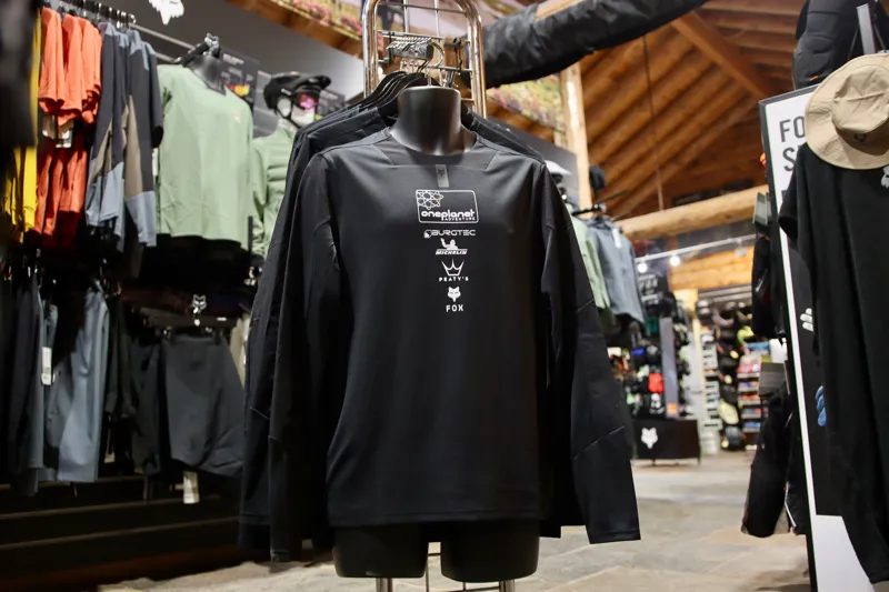 Official Fox x OPA Partnership Defend Long Sleeve Jersey in Black-5