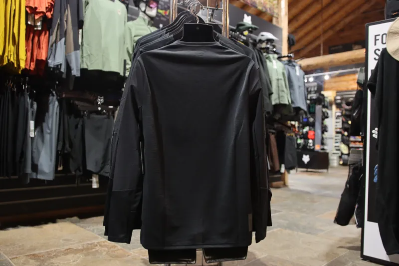 Official Fox x OPA Partnership Defend Long Sleeve Jersey in Black-6