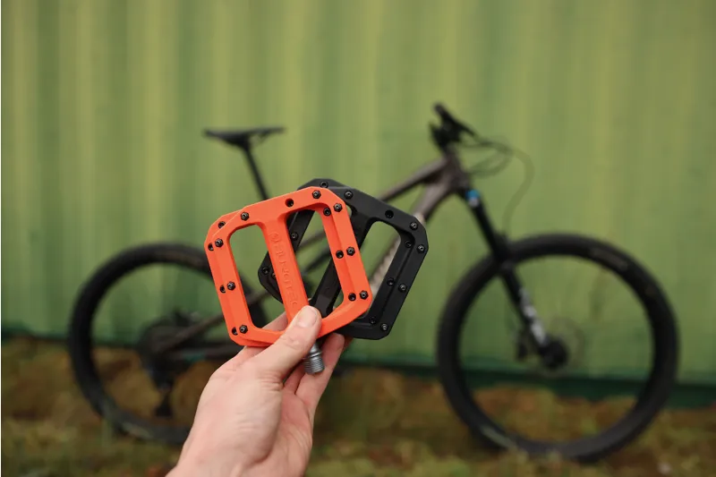 Ex-Demo Bike - Specialized Levo SL Comp S4 - Black - FREE PEDALS-2