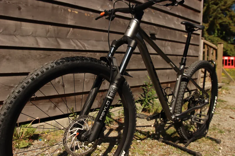 Current Demo Bike - Merida Big Trail 500 - Hardtail 2025 in Grey Small-10