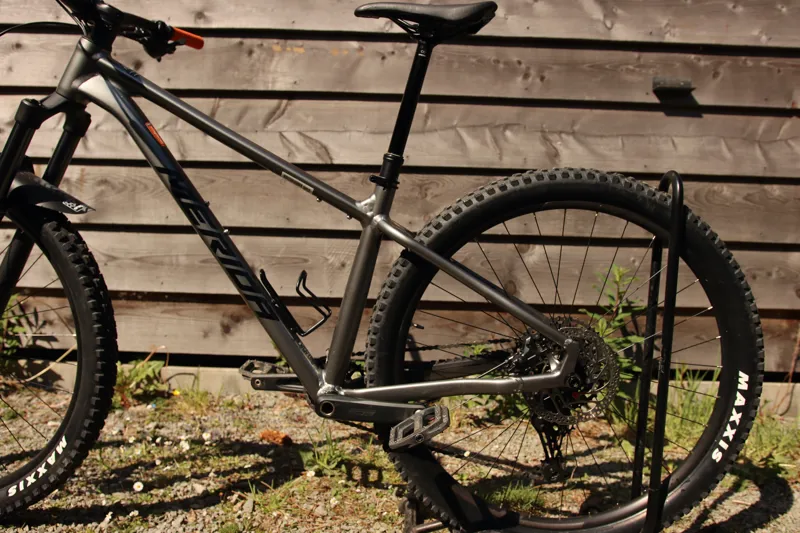 Current Demo Bike - Merida Big Trail 500 - Hardtail 2025 in Grey Small-12