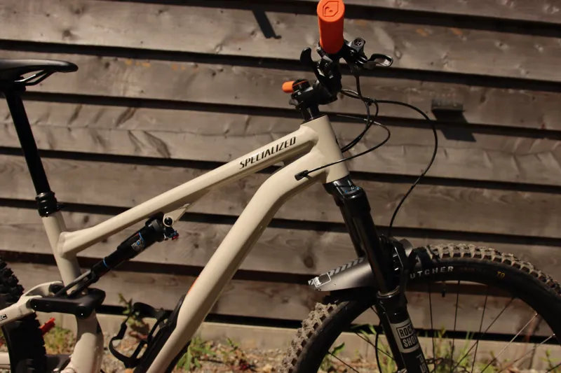 Current Demo Bike - Specialized Stumpjumper Alloy 15 - Gloss White S4-5
