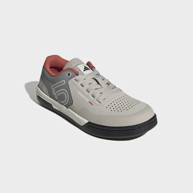 Five Ten Freerider Pro Flat Mountain Bike Shoe in Grey / White-5