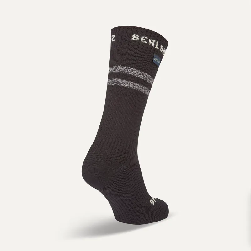 Sealskinz - Runton Fully Waterproof Winter Mid MTB Sock in Black-1
