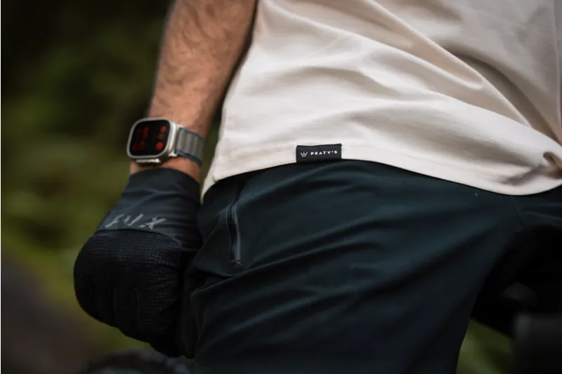 Peaty's PubWear Premium Short Sleeve Tee in Summit / Vintage White-5