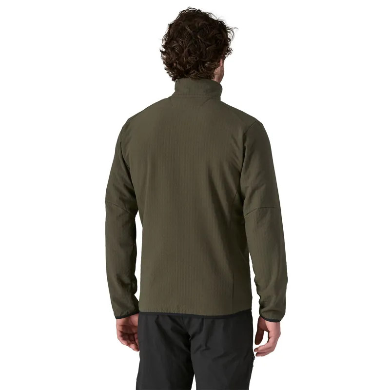 Patagonia R2 TechFace DWR Coated Softshell Jacket in Pine Green-1