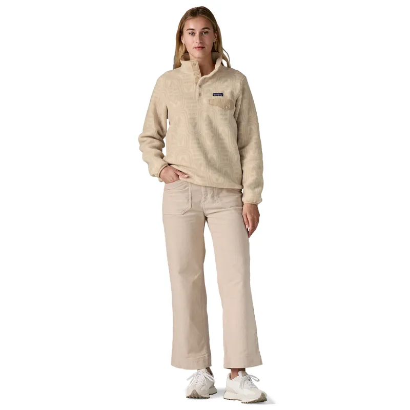 Patagonia Womes L/W Synchilla Snap-T Fleece Pullover in Dyno White-2