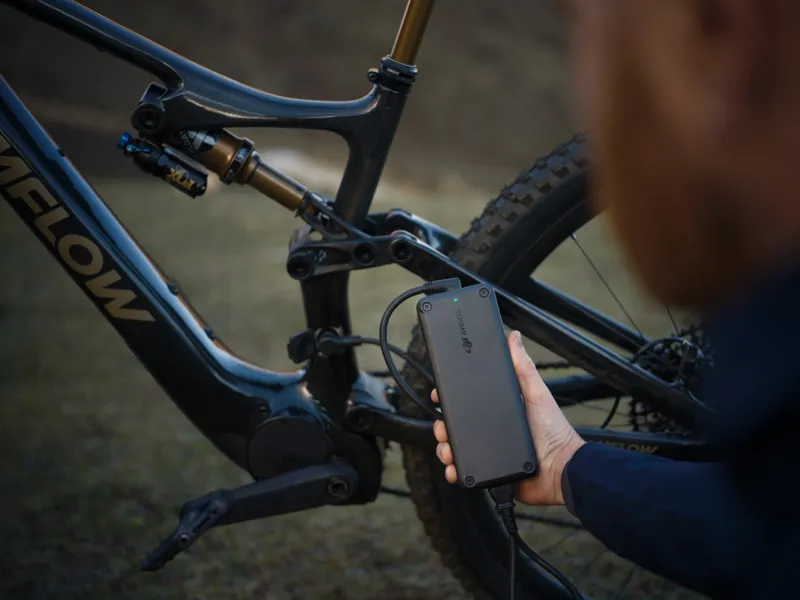 Amflow PL Carbon Pro Model - E-Bike DJI Motor - 2026 in Gloss Black-3