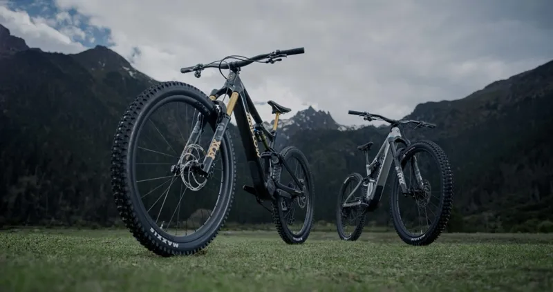 Amflow PL Carbon Pro Model - E-Bike DJI Motor - 2026 in Gloss Black-6