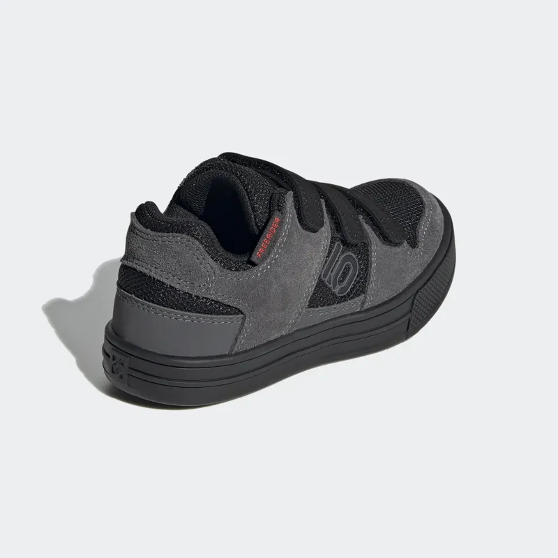 新品未使用FIVE TEN Freerider Kids VCS グレー US2 Five Ten Freerider Kids VCS - Flat MTB Shoe - Core Black/Grey