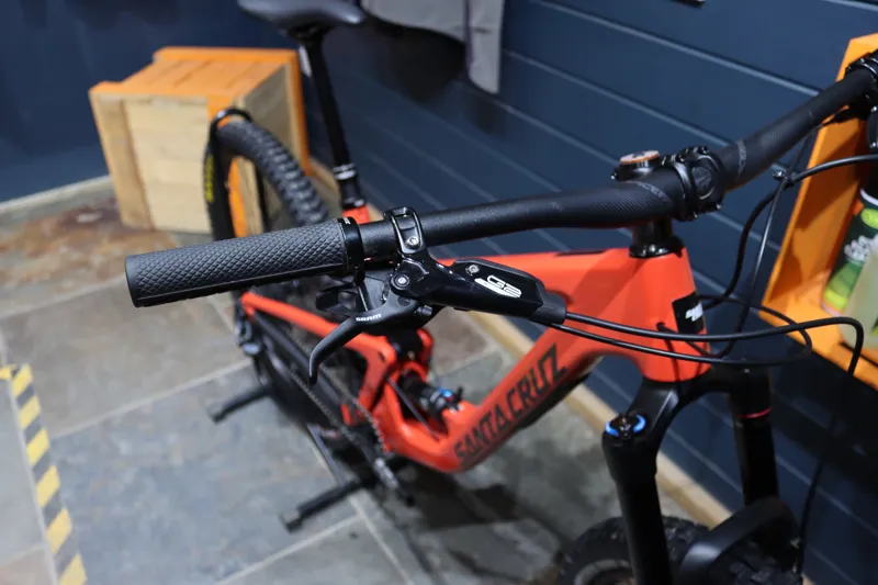 Current Demo Bike - Santa Cruz Hightower C R Model - Ember - Large-6