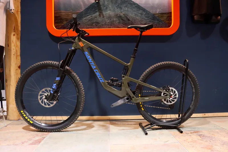 Current Demo Bike - Santa Cruz Bronson C S Model - Medium - 2022 - Moss Green-9