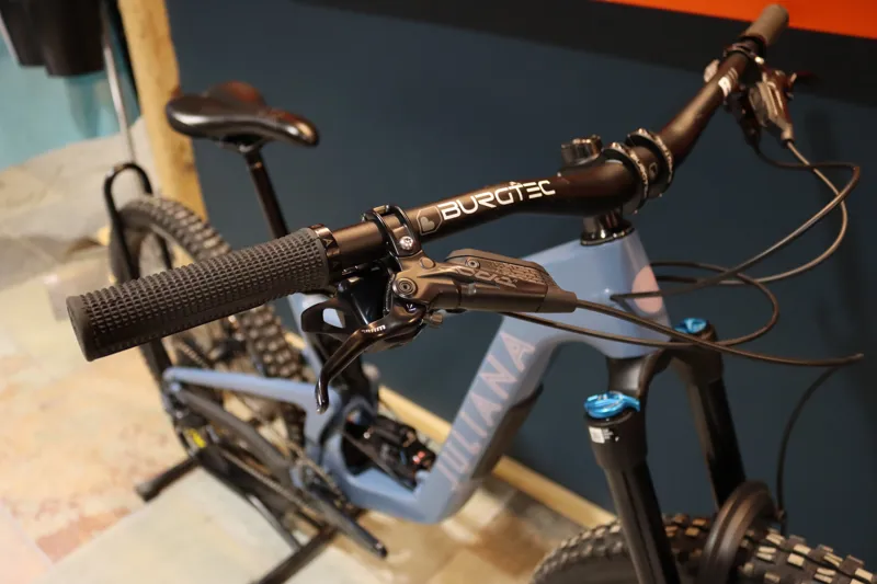 Current Demo Bike - Juliana Roubion C S Model - Small - 2022 - Steel Blue-2