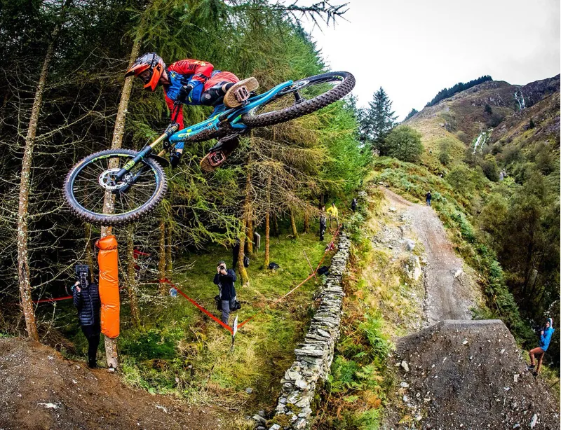 Oneplanet Adventure - Al Bonds Jumps and Drops Course-2