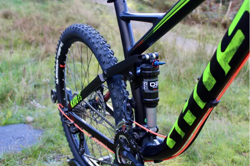 End of season // Ghost Kato FS 3 - 2017 - Night Black/Neon Red - Med-1